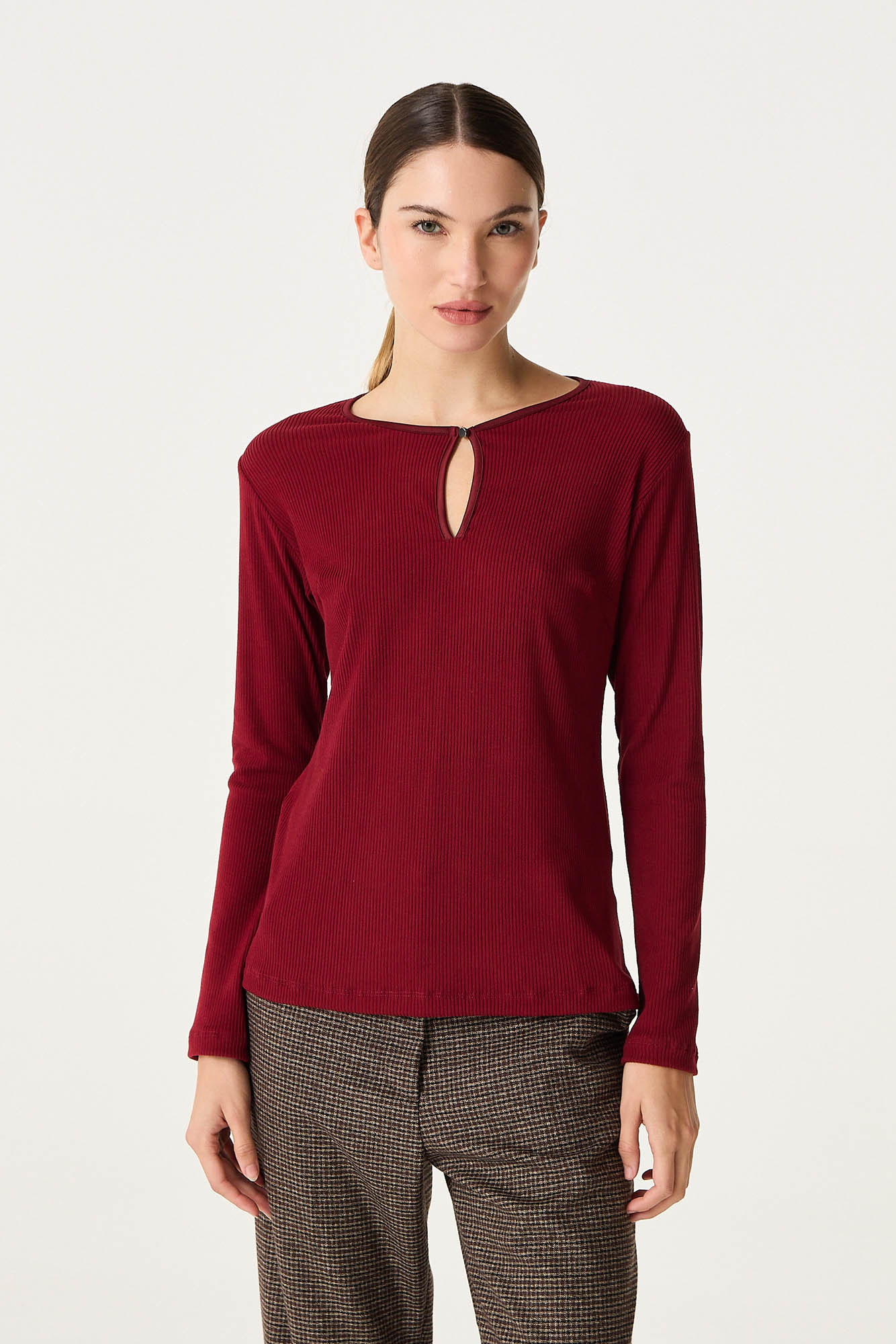 REMERA AUDRET BORDO