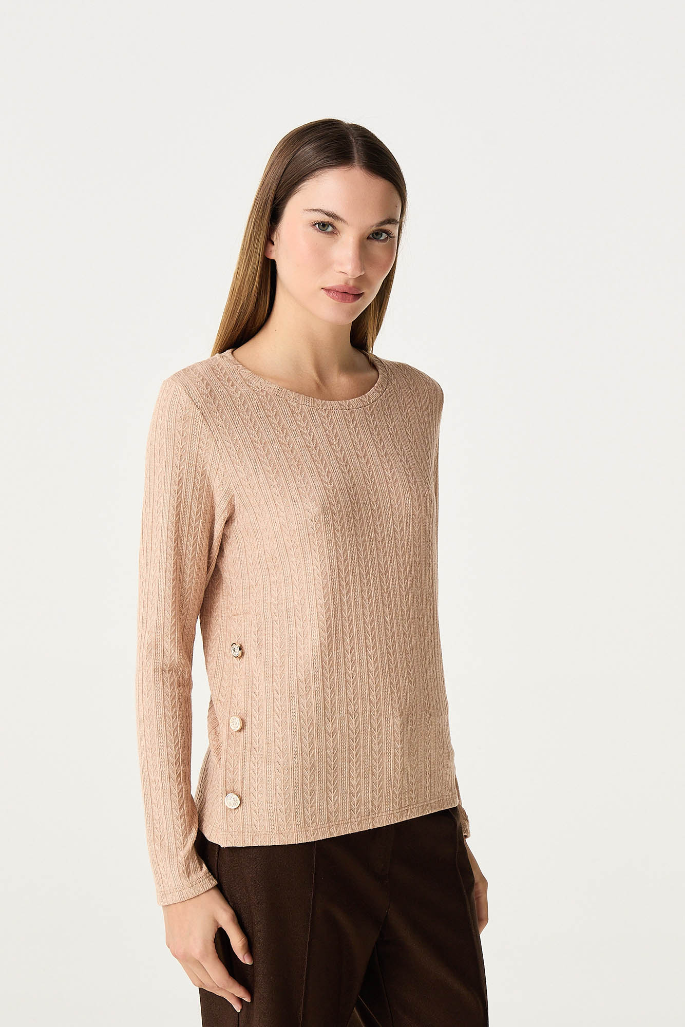 REMERA MOSCOVA BEIGE