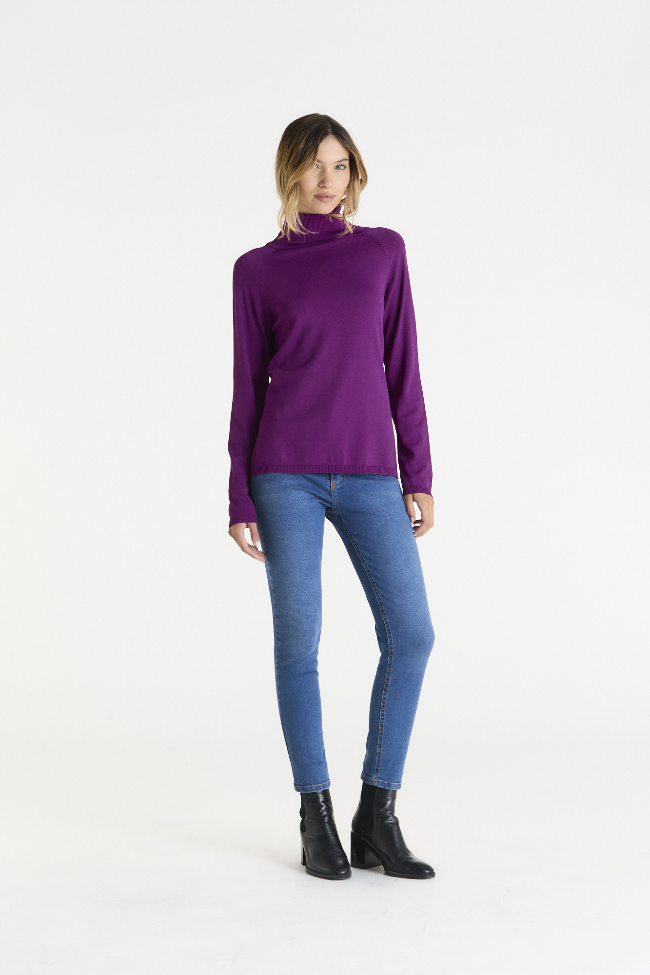 SWEATER AGUERO MAGENTA