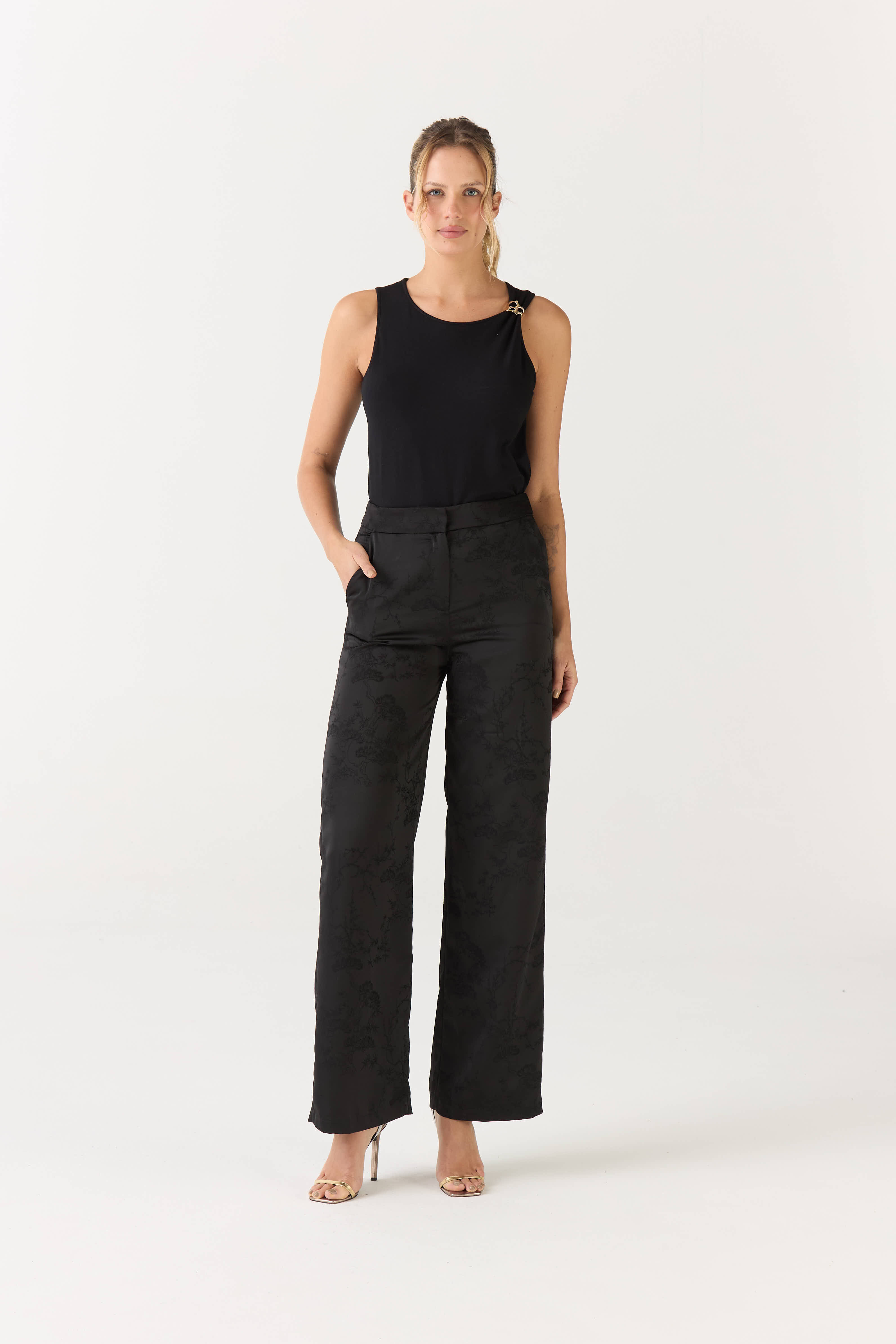 REMERA BONNE  NEGRO