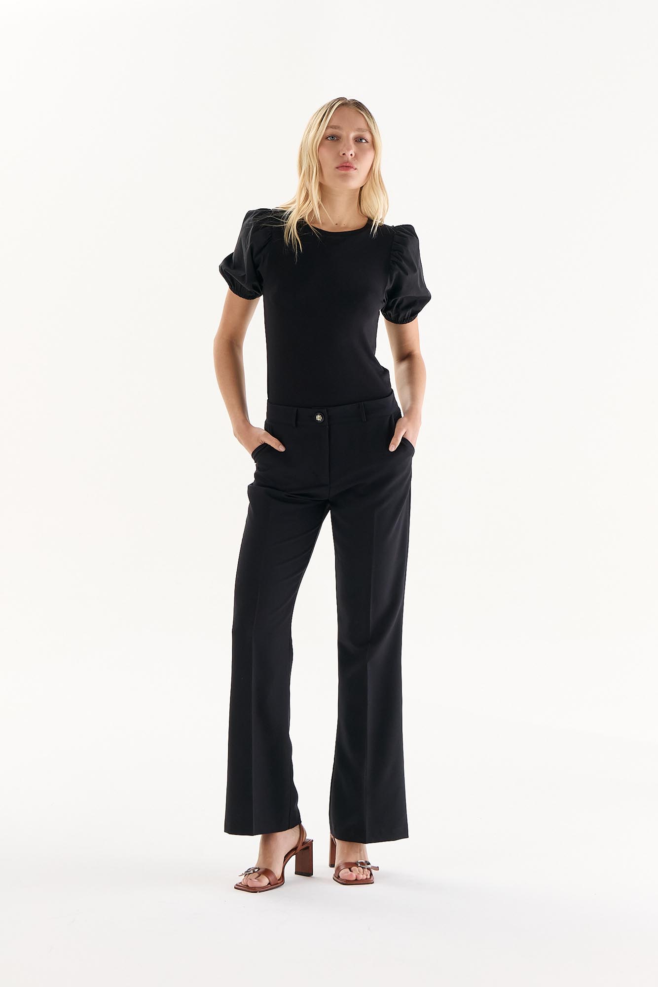 REMERA BLOY NEGRO